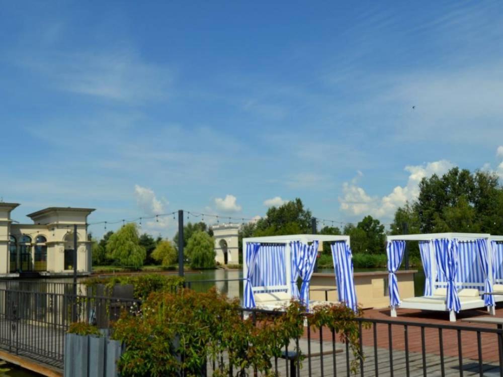 贝内西亚宫酒店 Michałowice 外观 照片